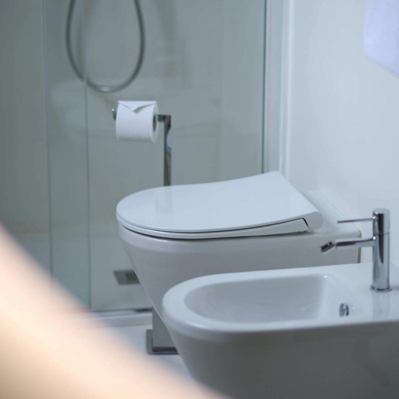 Bagno con abbattimento barriere sanitari
